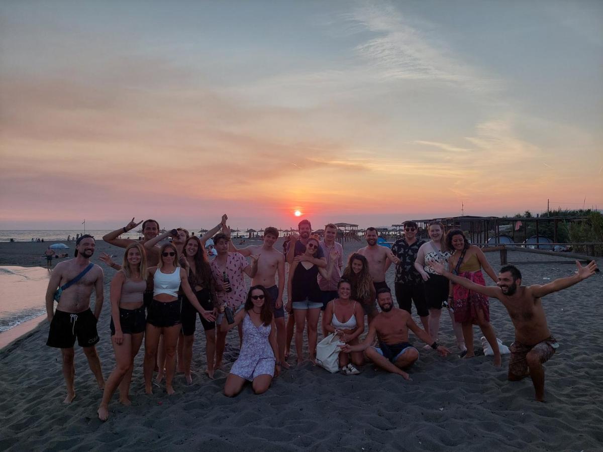 Pirate Backpackers Hostel Улцин Екстериор снимка
